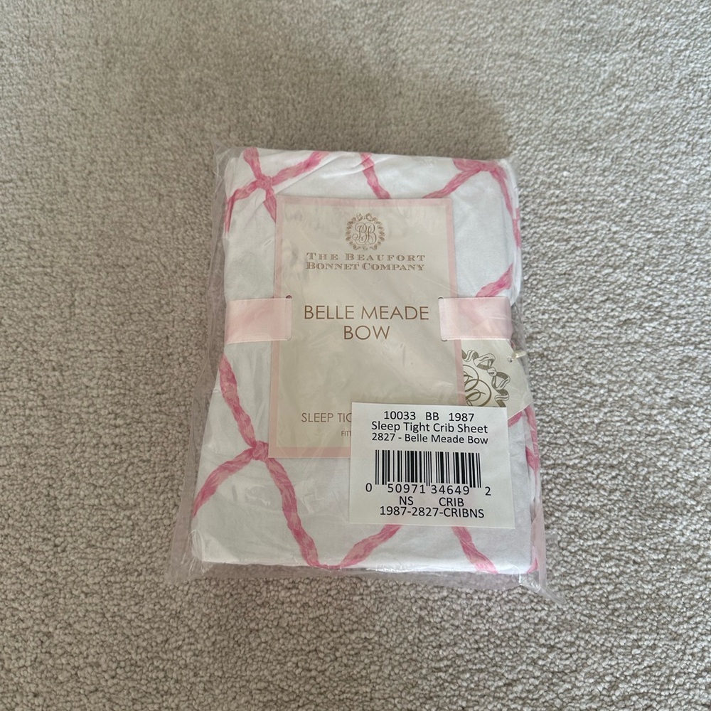 The Beaufort Bonnet Company Belle Meade Bow Crib Sheet